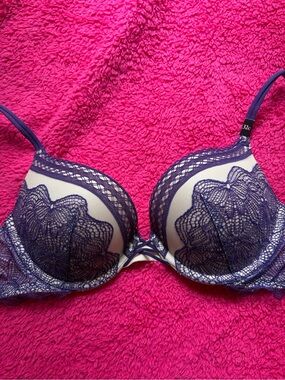 Victoria’s Secret Very Sexy Push-up Bra